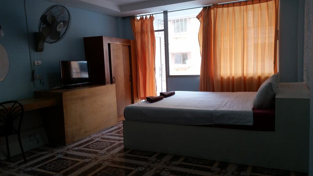 Kc'S Hideaway Hotel Pantai Jomtien Luaran gambar