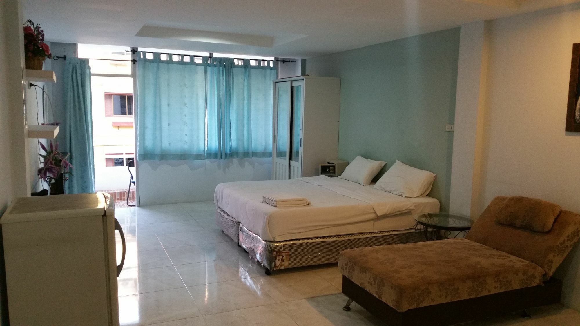 Kc'S Hideaway Hotel Pantai Jomtien Luaran gambar